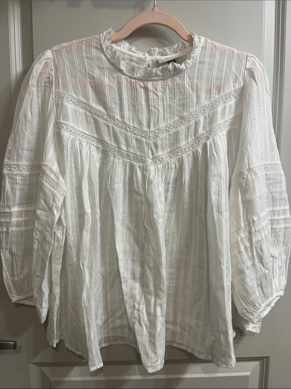 Universal Thread White Lace-Trim Peasant Blouse